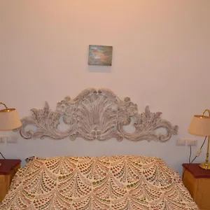 casa-luciano-al-san-carlo.hotels-amalfi.com/